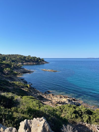 vue de loin, ilot du crocodile