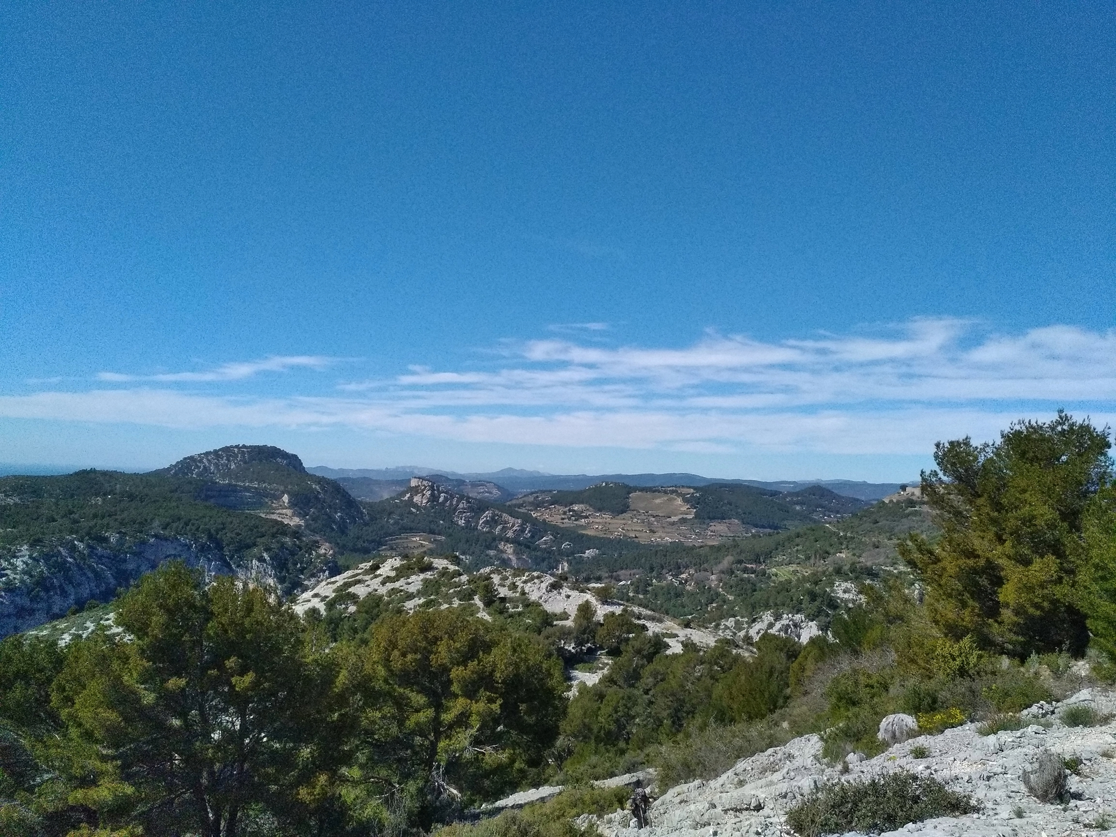 Panorama sur les collines aux alentours